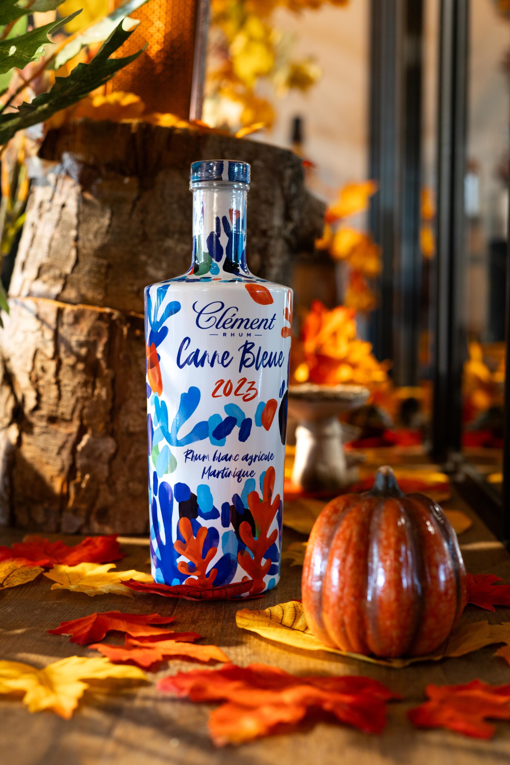 Bouteille Clément Rhum Carre Bleue 2023 dans la cave de Chez Charly